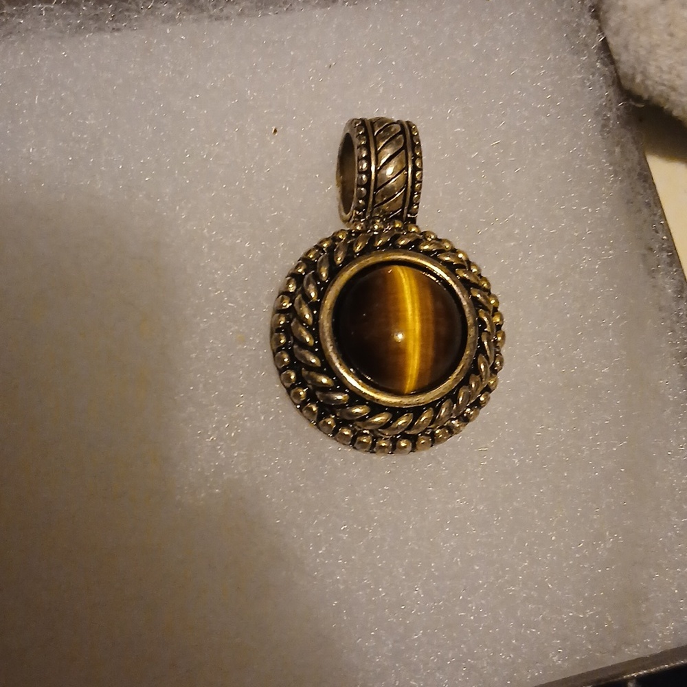 Pendant - Picture 2 of 4